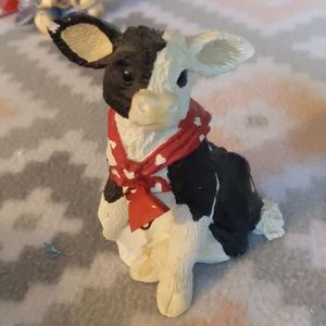 Accents - Set of two glass cows Accents - Set of two glass cows
